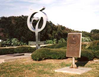 Mercury-Memorial an der Einfahrt zu LC14